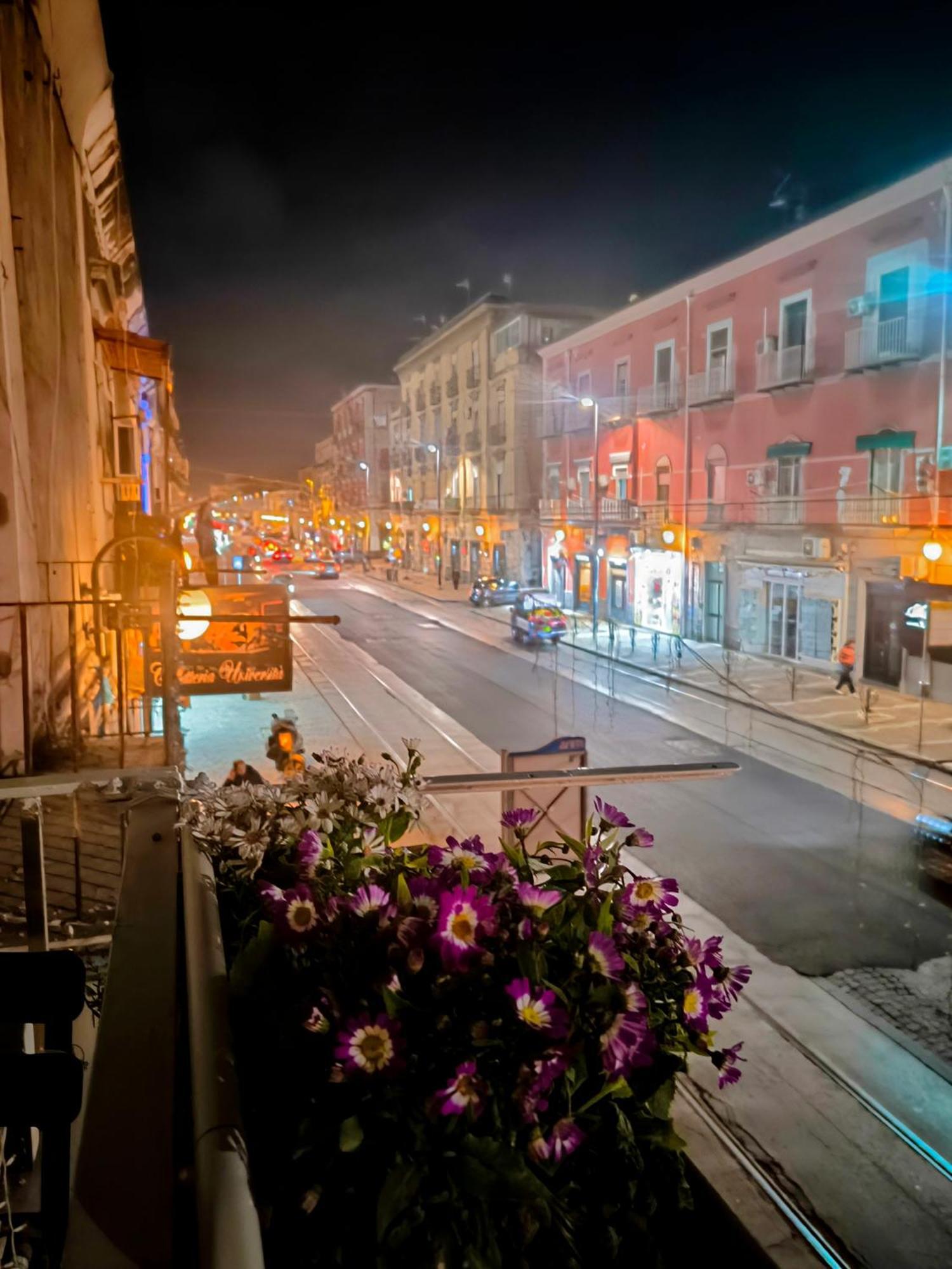 Casamira B&B Napoli Centrale Zewnętrze zdjęcie