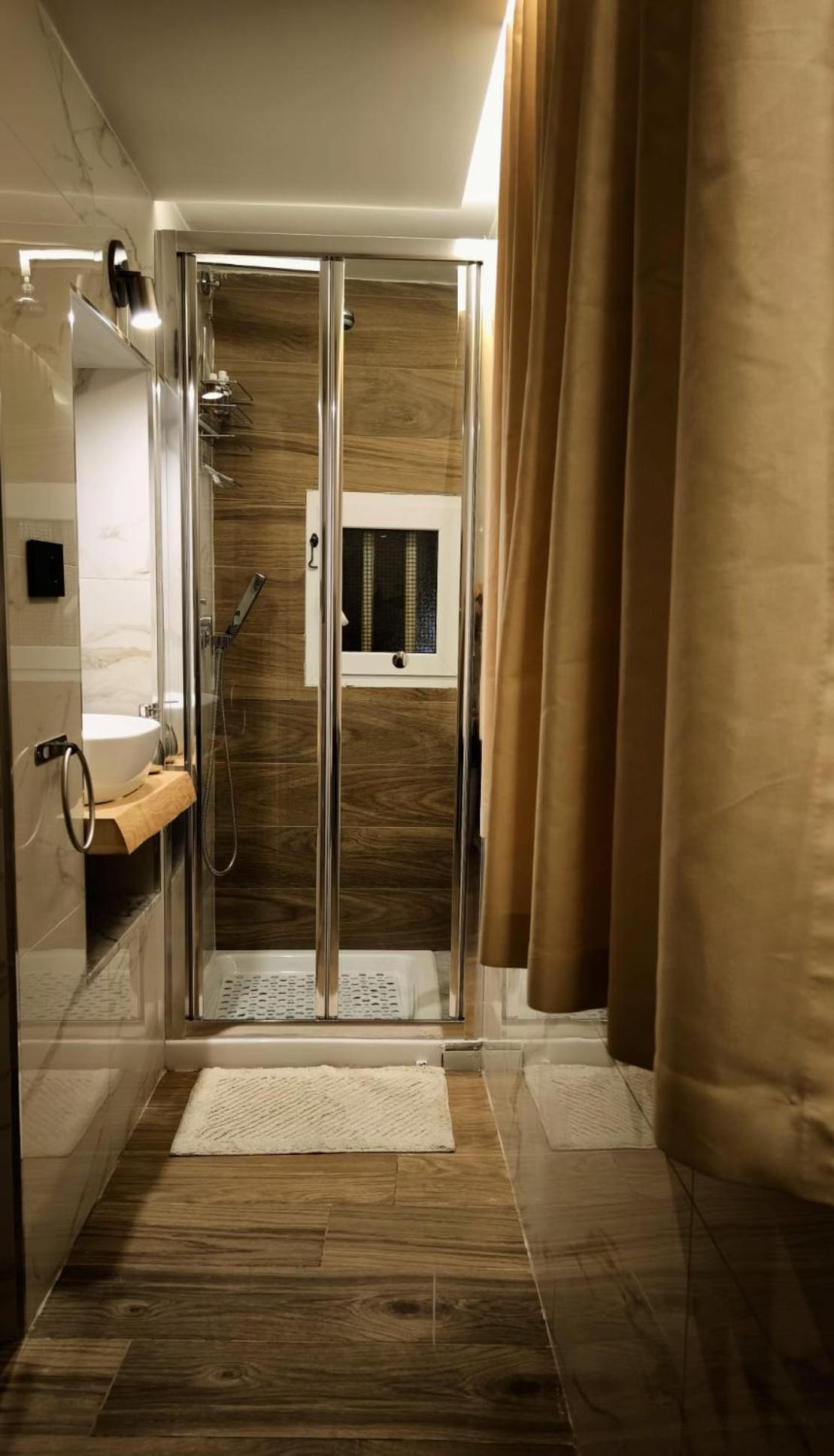 Casamira B&B Napoli Centrale Zewnętrze zdjęcie