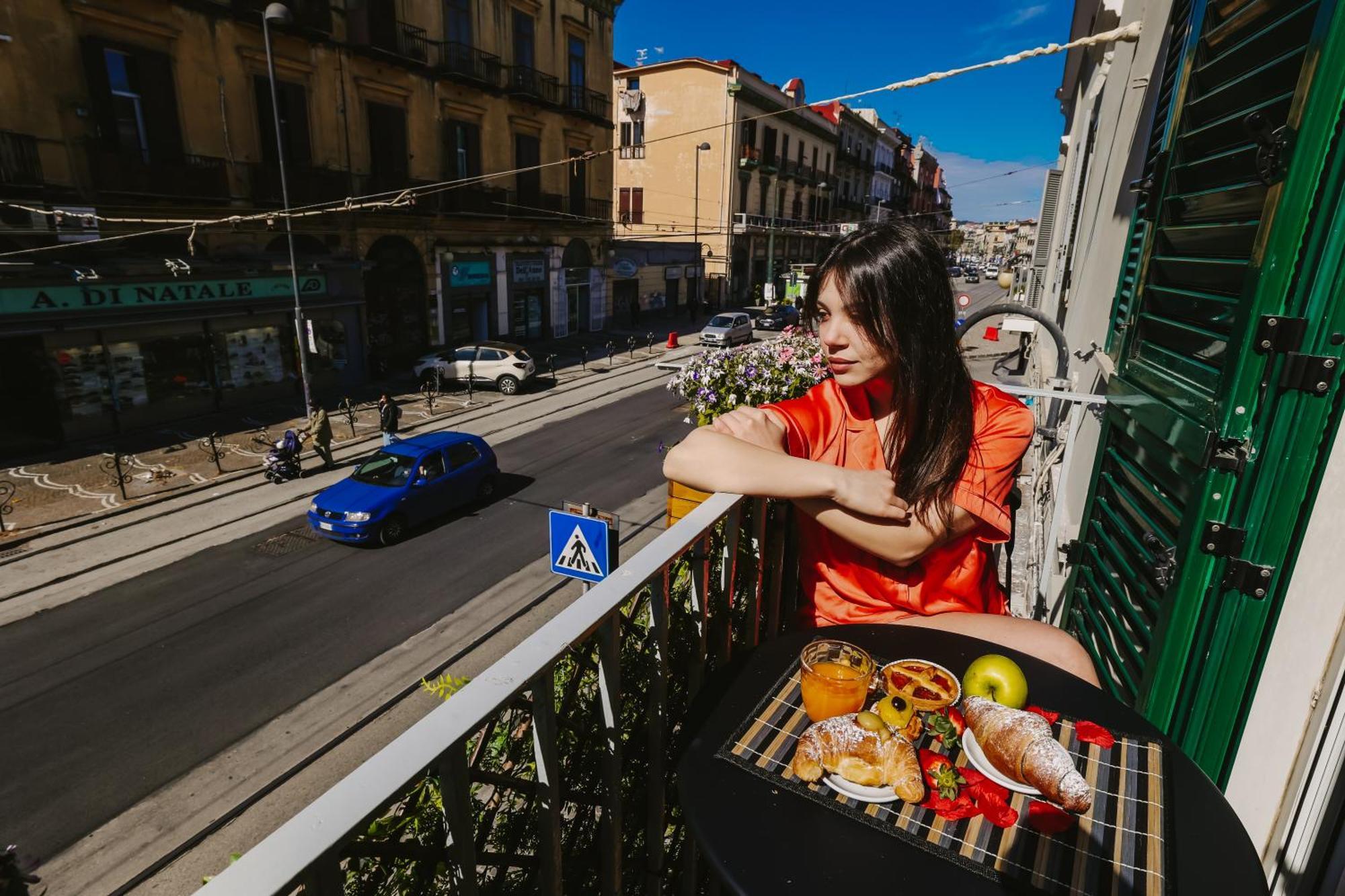 Casamira B&B Napoli Centrale Zewnętrze zdjęcie